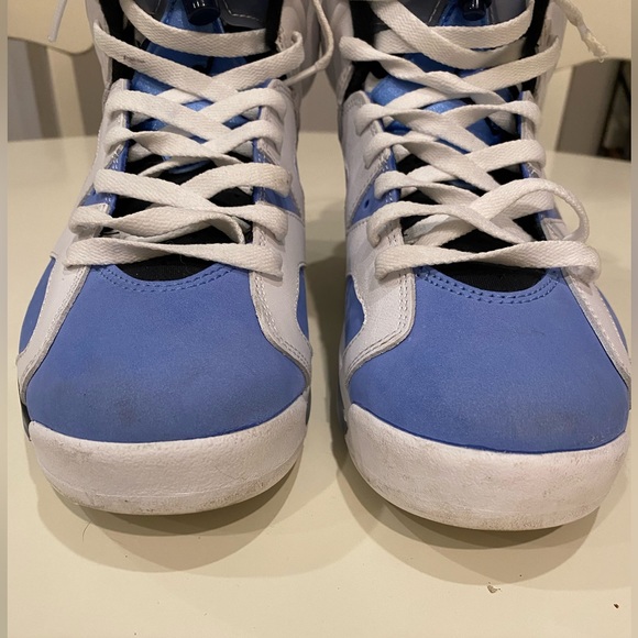 Air Jordan 6 Retro UNC 🩵 - Picture 6 of 7